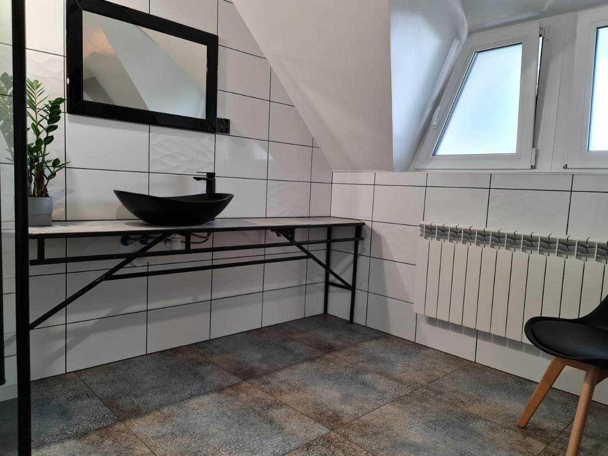 Villa Slavia Хмелно Екстериор снимка